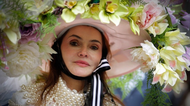 Tysiące Nowojorczyków i turystów wyległo na Piątą Aleję podczas tradycyjnej Parady Wielkanocnej - Easter Parade and Bonnet Festival.