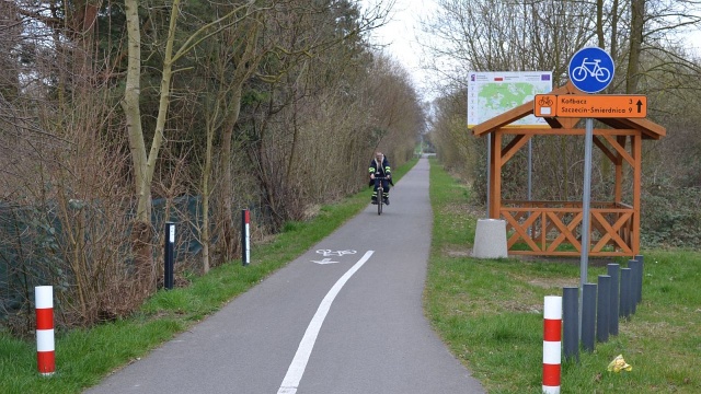Ścieżka rowerowa połączy gminy Stare Czarnowo i Gryfino. Regionalny Dyrektor Ochrony Środowiska w Szczecinie wydał właśnie zgodę na realizację inwestycji.