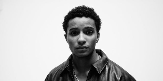 Autor poprzedniej Płyty tygodnia Radia Szczecin opowiada o swoim debiutanckim albumie i o graniu w piłkę na szczecińskich Gumieńcach.