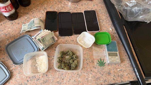 Kliknięcia, które doprowadziły do zatrzymania dilera.