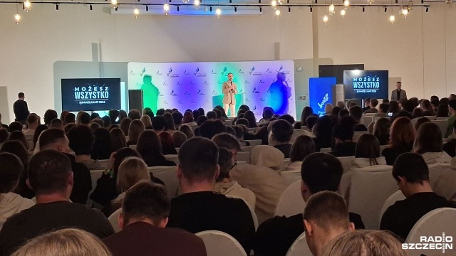 Rusza wielki Zawodowy Summer Camp na Pomorzu Zachodnim. To nie są zwykłe korepetycje, ale prawdziwy poligon doświadczalny dla przyszłych liderów rynku pracy. W Międzyzdrojach startuje kolejna edycja.