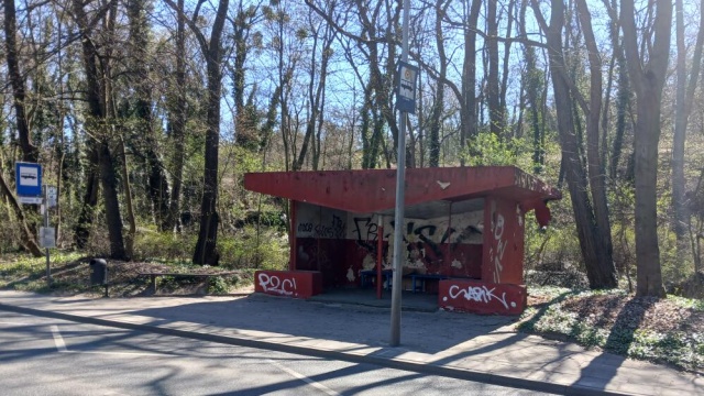 Jedna z najstarszych wiat przystankowych w Szczecinie zostanie odnowiona. Chodzi o 60-letni obiekt przy przystanku Grabowa na ulicy Batalionów Chłopskich.