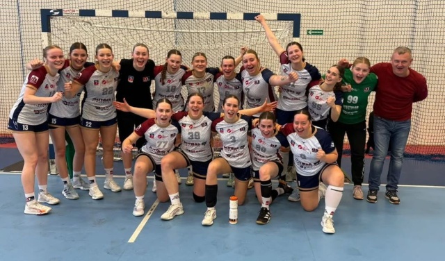 Faworyt nie zawiódł. Piłkarki ręczne SPR Pogoni odniosły cenne zwycięstwo w Lidze Centralnej.