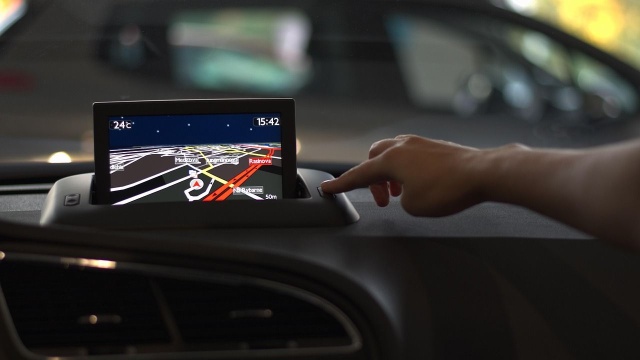 W ciągu ostatnich 48 godzin na północy Norwegii odnotowano najsilniejsze w historii zakłócenia GPS - poinformował w poniedziałek Norweski Urząd Komunikacji (Nkom). Przeprowadzona analiza wykazała, że sygnały pochodziły z obwodu murmańskiego na północy Rosji.