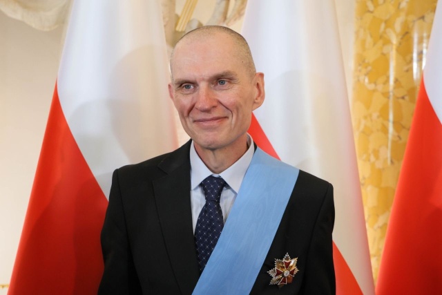 Andrzej Poczobut odebrał Order Orła Białego. To najwyższe polskie odznaczenia. Wręczył mu je na Zamku Królewskim w Warszawie prezydent Karol Nawrocki.