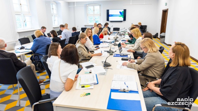 Zwiększenie tegorocznego deficytu Szczecina o ponad 211 mln złotych - to zakłada projekt zmian w budżecie, przygotowany na najbliższą sesję Rady Miasta.