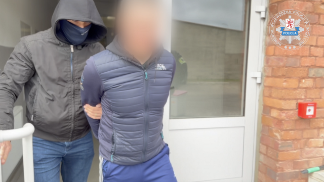 Poszukiwany listem gończym szczeciński adwokat Szymon L. zatrzymany. 46-latek ukrywał się od kilku tygodni, ma do odsiadki cztery lata więzienia za oszustwa.