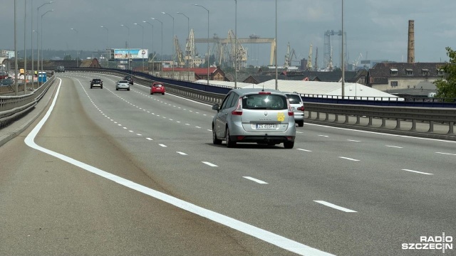Ekipy techniczne Zarządu Dróg i Transportu Miejskiego pracowały w nocy.
