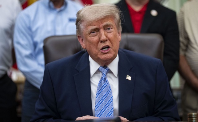 Lekko sceptyczny, ale pełen nadziei. Poseł Centrum Sławomir Ćwik komentuje zapowiedź Donalda Trumpa.