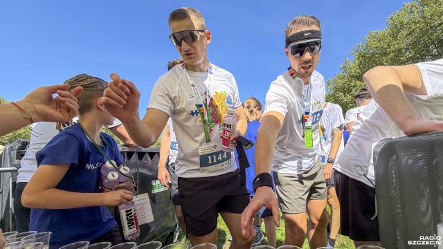 Szczecińskie Jasne Błonia zmieniły się w wielką bieżnię dla ponad 1700 biegaczy. To za sprawą corocznego biegu sztafet firmowych Swanson Business Race.
