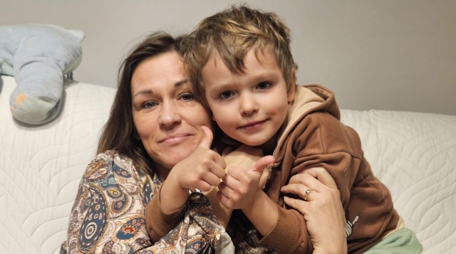 Terapia genowa w Dubaju na którą nie załapał się Adaś Orlik i terapia w Stanach Zjednoczonych to te same terapie. Jednak szansa na leczenie w USA jest dużo większa - przekonywała w Rozmowie pod Krawatem Alicja Orlik.