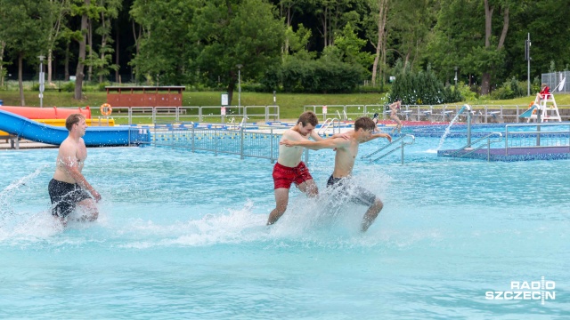 Tradycyjnie w Dzień Dziecka uruchomiono szczecińską Arkonkę. Dostępne są wszystkie baseny: sportowy, łezka, morze i rwąca rzeka, a także zjeżdżalnie. Nad bezpieczeństwem czuwają ratownicy.
