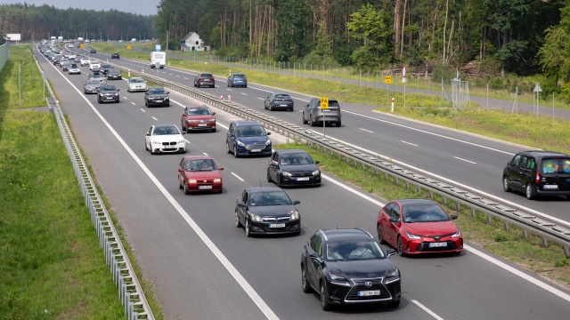 Łatwiejsze do zebrania i trudniejsze do zbicia. Zmiany dotyczące punktów karnych weszły w życie. Surowiej karane będzie znaczne przekroczenie prędkości i driftowanie czy jazda na jednym kole.