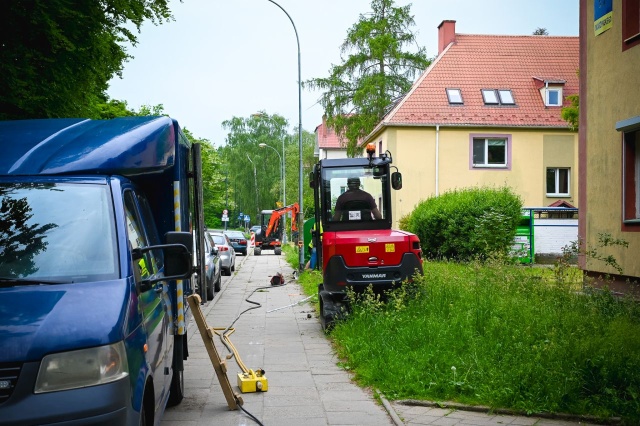 119 nowych latarń stanie na stargardzkich ulicach. Lampy oświetlą ulice Tańskiego, Skarżyńskiego, Drzewieckiego, Rogalskiego, Witoszyńskiego oraz Żwirki i Wigury, a także jezdnię równolegą do Drzewieckiego.