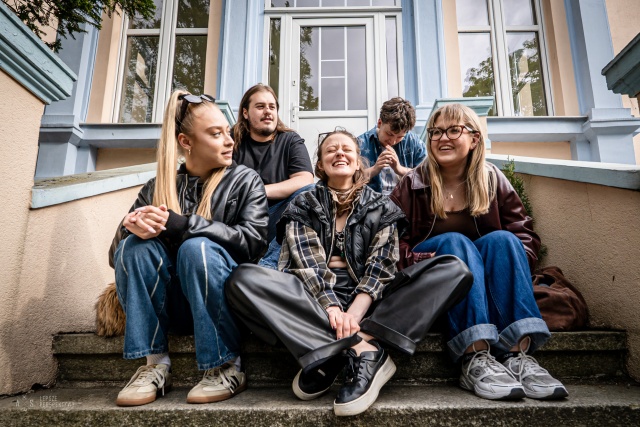 Młodzi artyści, otwarte jam session i publiczność, która ma realny wpływ na przebieg wydarzenia. Dziś w Ogrodach Śródmieście rozpoczyna się trzecia edycja projektu Rising Stars by Fidecka.