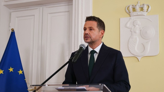 Dwie wiceprezydentki Warszawy: Renata Kaznowska i Aldona Machnowska-Góra złożyły dymisje, które zostały przyjęte przez prezydenta miasta. Rafał Trzaskowski poinformował też, że rozszerza odpartyjnianie miejskich spółek. To konsekwencje nieprawidłowości, do których doszło w stołecznym Szpitalu Południowym.