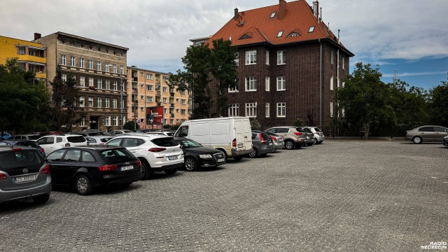 Nowy parking przy ulicy Potulickiej w Szczecinie od pierwszych dni nie narzeka na brak chętnych.