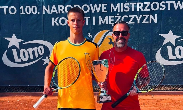 Kacper Knitter z SKT Szczecin wicemistrzem Polski w tenisie ziemnym.