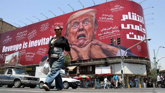 Prezydent Trump ostrzega Iran