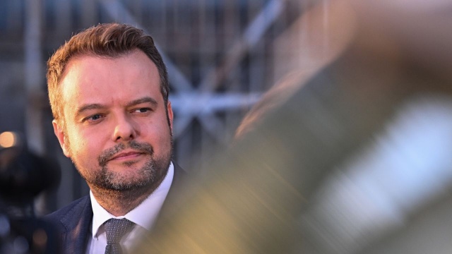 Nasze wojsko, piloci i samoloty zadziałały sprawnie - oświadczył premier Donald Tusk po tym, jak rano doszło do upadku rakiety w miejscowości Tarnawo-Kolonia.