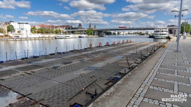 Dwa brzegi Odry połączy pontonowy most [ZDJĘCIA]