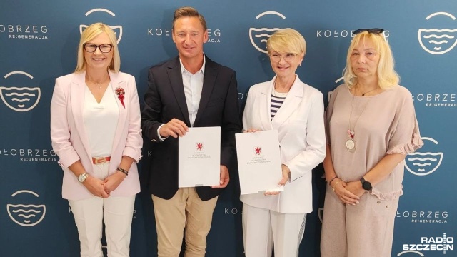 Milionowe wsparcie dla modernizacji boiska piłkarskiego w Kołobrzegu. Chodzi o pierwszy obiekt ze sztuczną trawą, jaki powstał w mieście 23 lata temu.