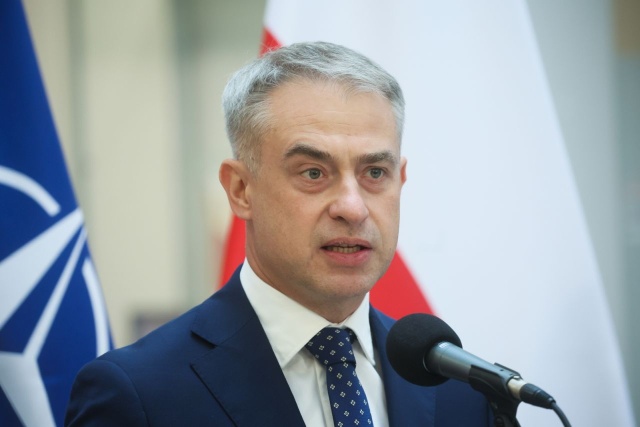 SpaceX odpowiedział na żądanie ministra cyfryzacji Krzysztofa Gawkowskiego. Wicepremier otrzymał deklarację od firmy Elona Muska, że Polska zostanie włączona do obszaru Starlink Roam tak, jak inne kraje europejskie.