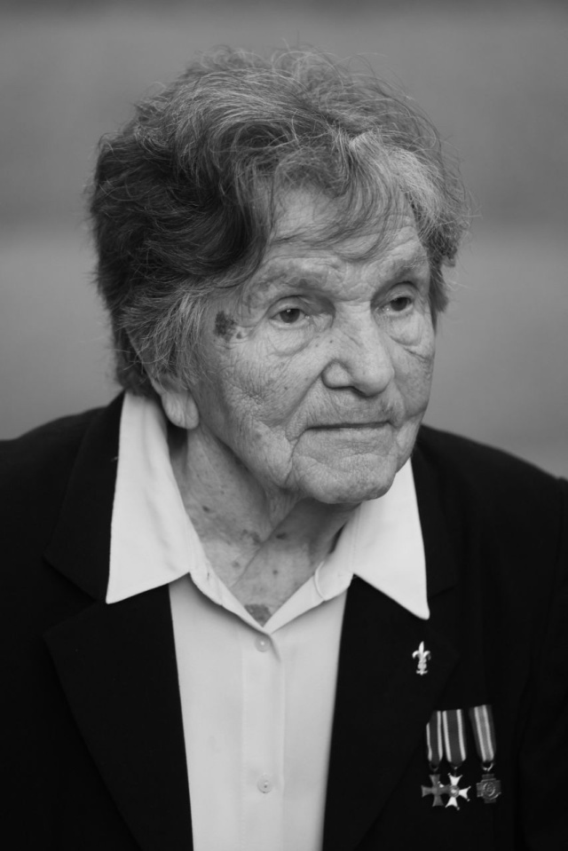 Wiceminister kultury Maciej Wróbel poinformował, że we wtorek zmarła uczestniczka Powstania Warszawskiego, Wanda Traczyk-Stawska miała 99 lat.