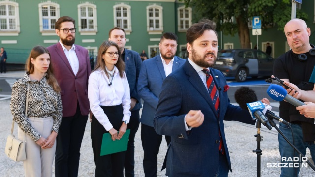 Miasto zachowuje się jak gangster - mówi Dariusz Olech ze szczecińskiej Nowej Nadziei. Chodzi o mandaty za brak opłat w Strefie Płatnego Parkowania.