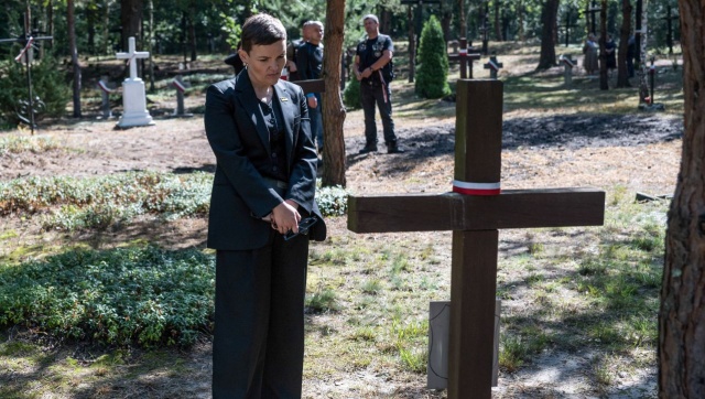 Gen. Komornicki o pochówkach ofiar rzezi wołyńskiej