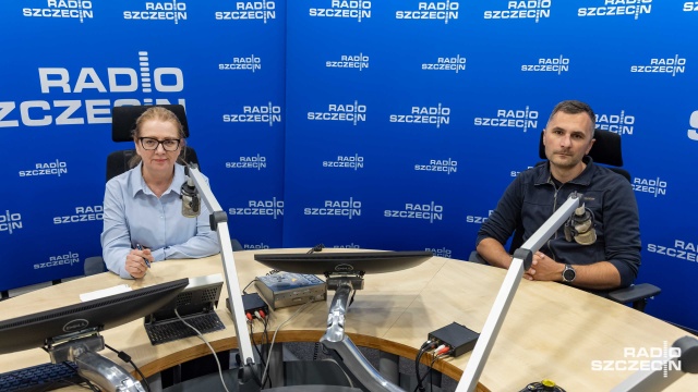 Zakaz korzystania z komórek w podstawówkach. Psycholog radzi rodzicom
