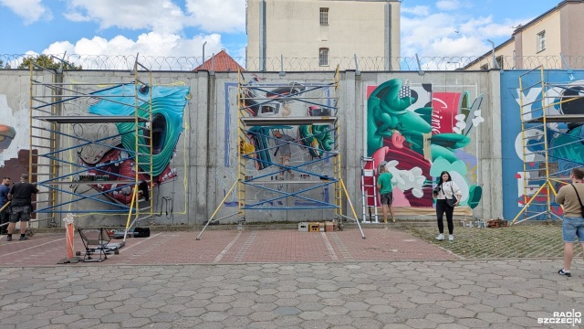 Ściany aresztu przy ul. Kaszubskiej w Szczecinie ozdobią murale [WIDEO, ZDJĘCIA]