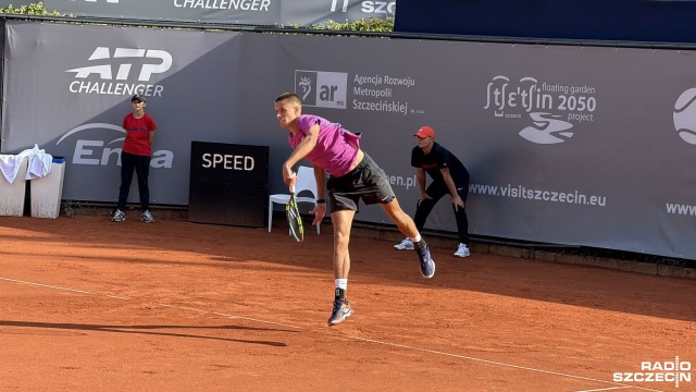 Kacper Knitter z SKT Szczecin walczył dzielnie, ale nie zdołał sprawić niespodzianki w tenisowym turnieju Invest in Szczecin Open.