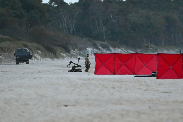 Na plaży niedaleko Jarosławca - w powiecie Sławieńskim - zdetonowano fragmenty znalezionego w tym tygodniu rosyjskiego drona. Informację tę potwierdziła reporterowi Polskiego Radia Żandarmeria Wojskowa.