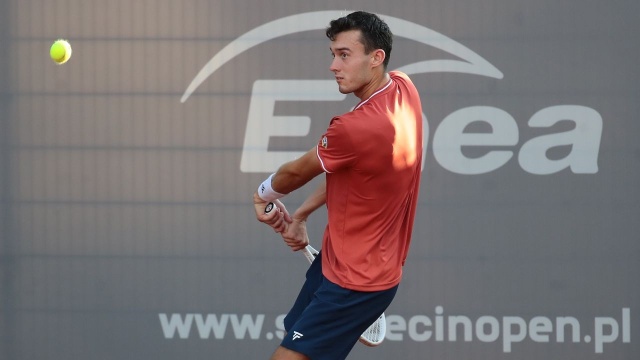 Pracowity dzień czeka Filipa Pieczonkę w tenisowym turnieju Invest in Szczecin Open. Polak zagra w czwartek w drugiej rundzie singla i w ćwierćfinale debla szczecińskiego challengera.