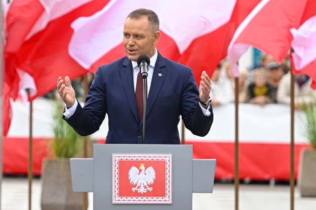 Hitler i Stalin pogubili się w jednym - myśleli, że Polska przestanie istnieć - mówił prezydent Karol Nawrocki w 87. rocznicę sowieckiej agresji na Polskę.
