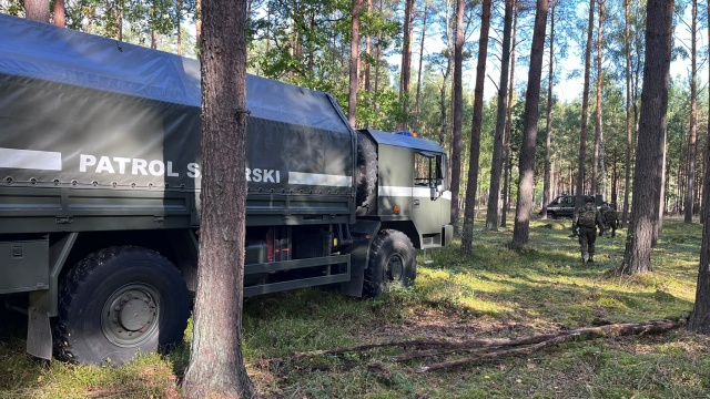 Saperzy podjęli bombę znalezioną w pobliżu węzła Kijewo [ZDJĘCIA]