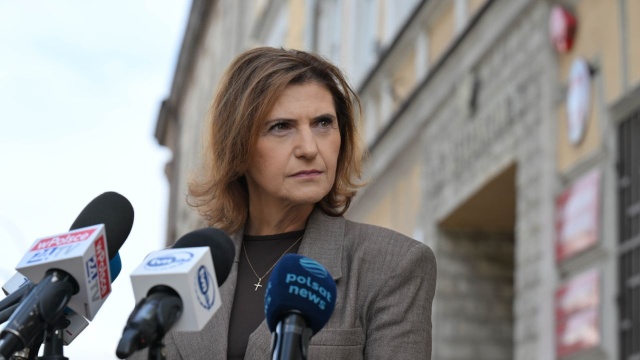 Sąd Rejonowy w Jarosławiu aresztował na trzy miesiące 31-letniego Ihora M. podejrzanego o atak na terenie klasztoru sióstr Benedyktynek. Ze względu na stan zdrowia podejrzanego areszt ma być wykonywany w warunkach szpitalnych - poinformowała prokurator Bożena Harasz-Wołoszyn z Prokuratury Okręgowej w Przemyślu.