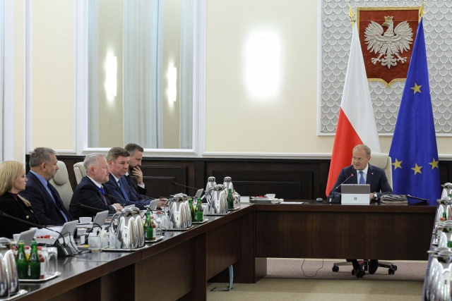 Ponad 100 miliardów złotych zostanie przeznaczonych na budowę nowych schronów i adaptację już istniejących. Rada Ministrów przyjęła uchwałę w tej sprawie.