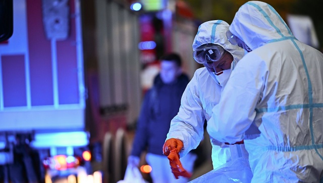 Około 350 osób ewakuowano z Zespołu Szkół Zawodowych Mechanik w Mińsku Mazowieckim. Po południu ktoś rozpylił nieznaną dotąd substancję, która wywołała zawroty głowy i mdłości.