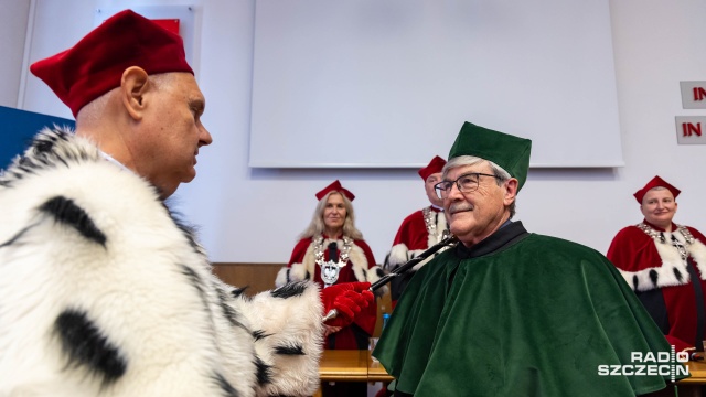 Światowej sławy fizyk uhonorowany tytułem Doktor honoris causa Uniwersytetu Szczecińskiego. Profesor Paul Davies z Uniwersytetu Stanowego Arizony doceniony został za swoją pracę z zakresu kosmologii i astrobiologii, a także za działania popularyzujące naukę.