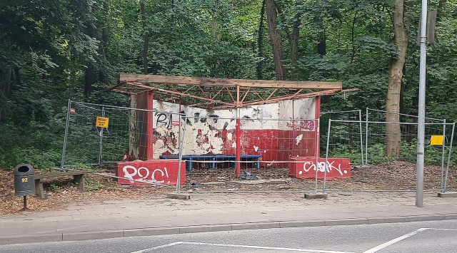 Zakończył się remont wiaty na przystanku Grabowa, w ciągu ul. Batalionów Chłopskich w Szczecinie. Inwestycja kosztowała prawie 75 tysięcy złotych.
