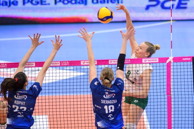 Lotto Chemik znów zwycięski. Wyjazdowa wygrana siatkarek [ZDJĘCIA]