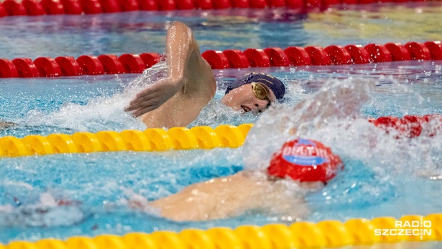 Jan Kałusowski osiągnął najlepsze wyniki w drugim dniu zawodów Grand Prix Pucharu Polski w pływaniu w Szczecinie. Zawodnik Trójki Łódź wygrał wyścigi na 50 i 200 metrów stylem klasycznym.