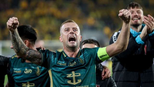 Choć pierwsza połowa na Stadionie Miejskim w Katowicach zakończyła się bezbramkowym remisem, druga część gry przyniosła wielkie emocje dla kibiców ze Szczecina.