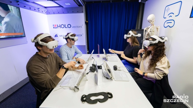Studenci mogą przygotować się do zabiegów dzięki modelom 3D i okularom VR [ZDJĘCIA]