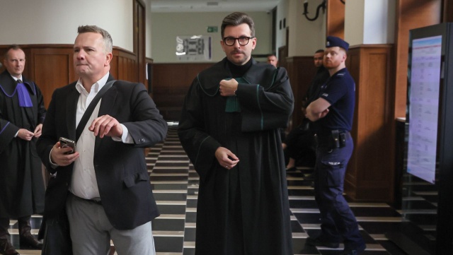 Warszawski sąd okręgowy na 18 stycznia wyznaczył we wtorek termin przesłuchania prezydenta Karola Nawrockiego w procesie cywilnym przeciwko właścicielowi portalu Onet o ochronę dóbr osobistych. Chodzi o opublikowany w maju 2025 r. artykuł pt. Karol Nawrocki i tajemnice Grand Hotelu.