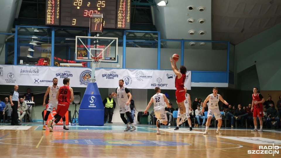 Kotwica przegrywa z WKK