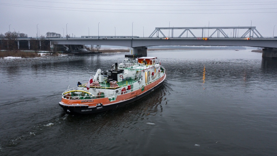 Lodołamacze na Odrze rozbiją zatory [WIDEO, ZDJĘCIA]