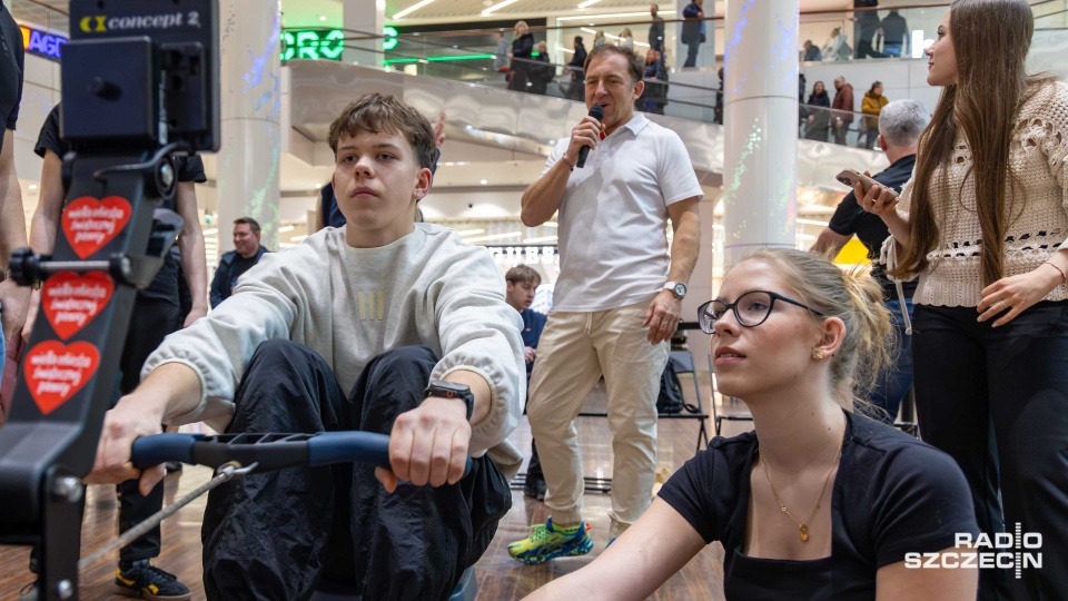 Po raz 16. Szczecinianie wiosłowali dla WOŚP [WIDEO, ZDJĘCIA]